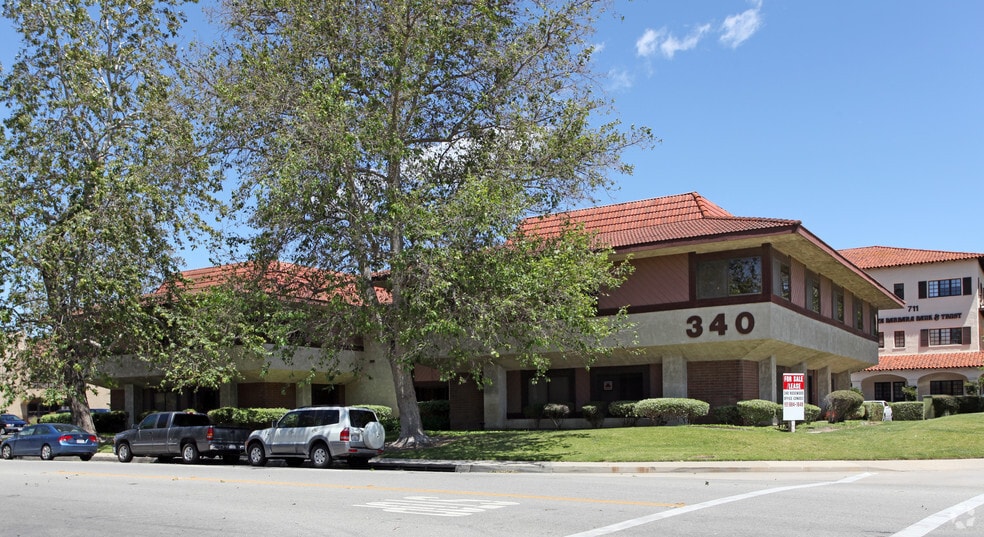 340 Rosewood Ave, Camarillo, CA for sale - Building Photo - Image 2 of 35