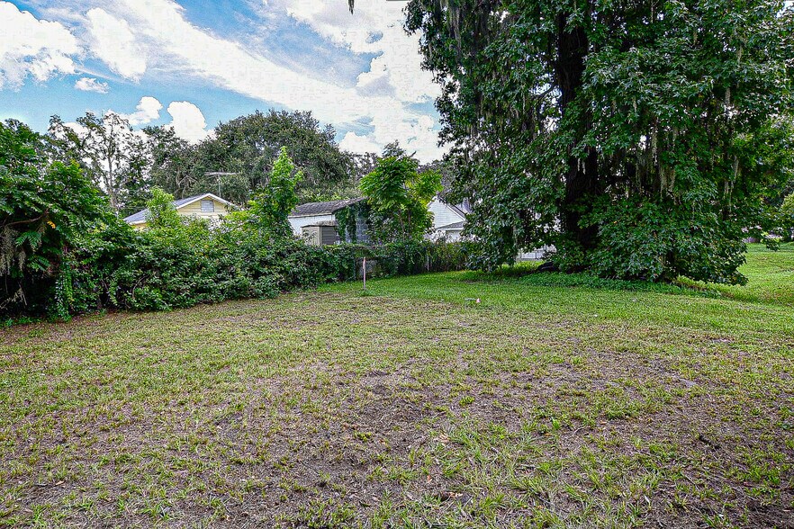 11121 SE 53rd Ct, Belleview, FL à vendre - Photo du bâtiment - Image 2 de 49