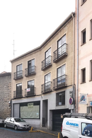 Calle Tomás Luís de Victoria, 10, Ávila, Ávila à louer - Photo du bâtiment - Image 2 de 2