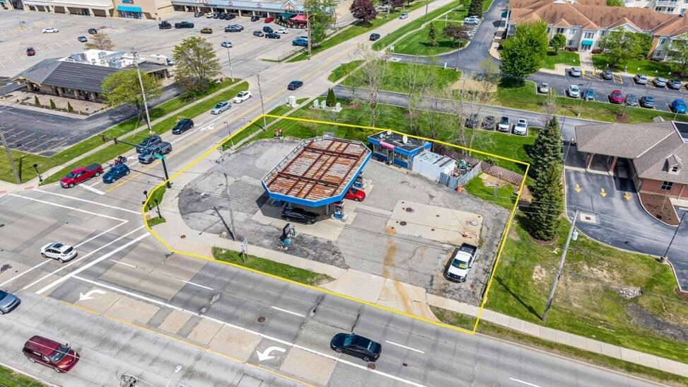 15387 Pearl Rd, Strongsville, OH for lease Primary Photo- Image 1 of 4