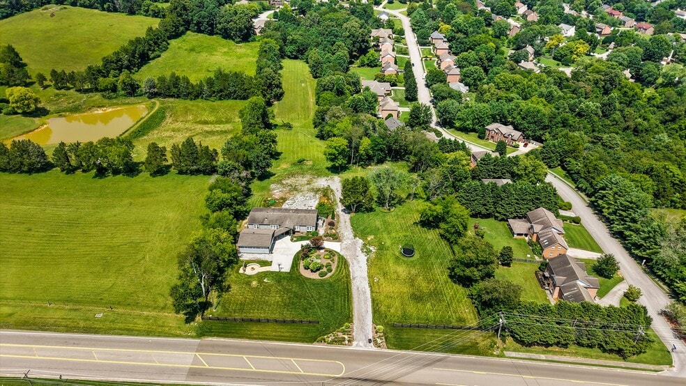 400 N Watt Rd, Knoxville, TN for sale - Building Photo - Image 2 of 19