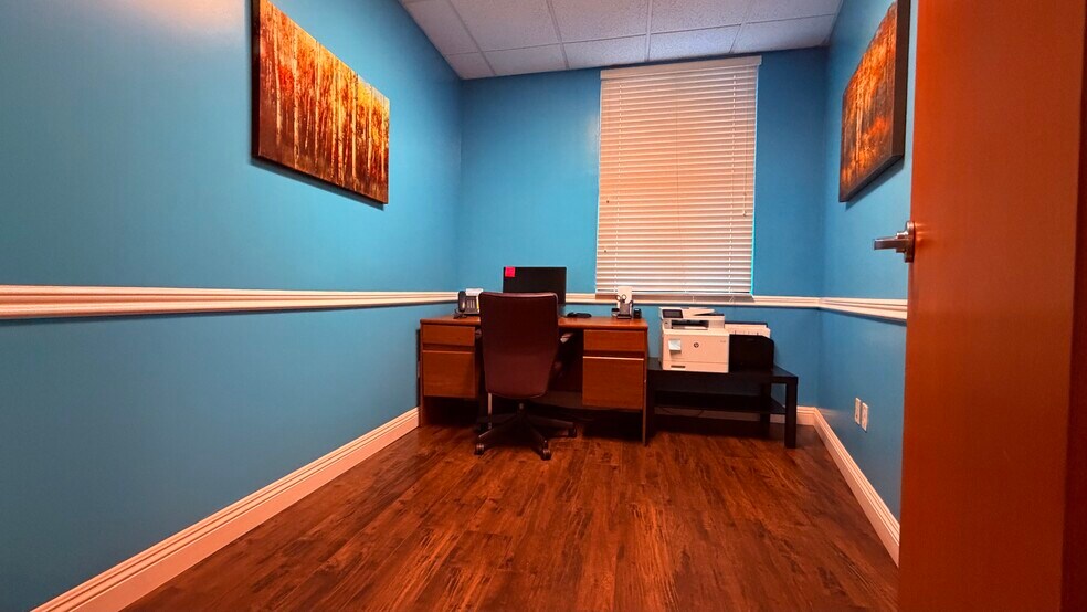 8600 Utica Ave, Rancho Cucamonga, CA à louer - Photo du bâtiment - Image 2 de 8