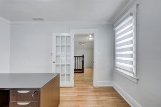 2520 Rochester Rd, Royal Oak, MI for lease Interior Photo- Image 1 of 27