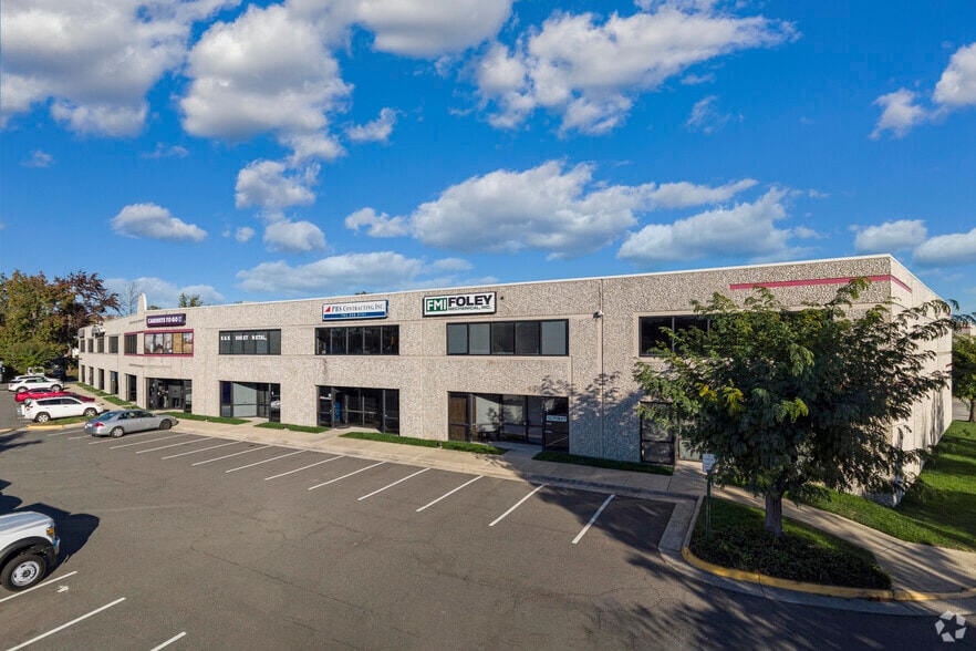 8390 Terminal Rd, Lorton, VA for lease - Building Photo - Image 2 of 31