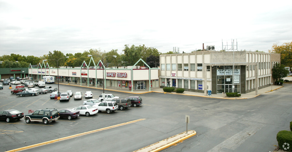 900 N Lake St, Aurora, IL à louer - Photo principale - Image 1 de 9