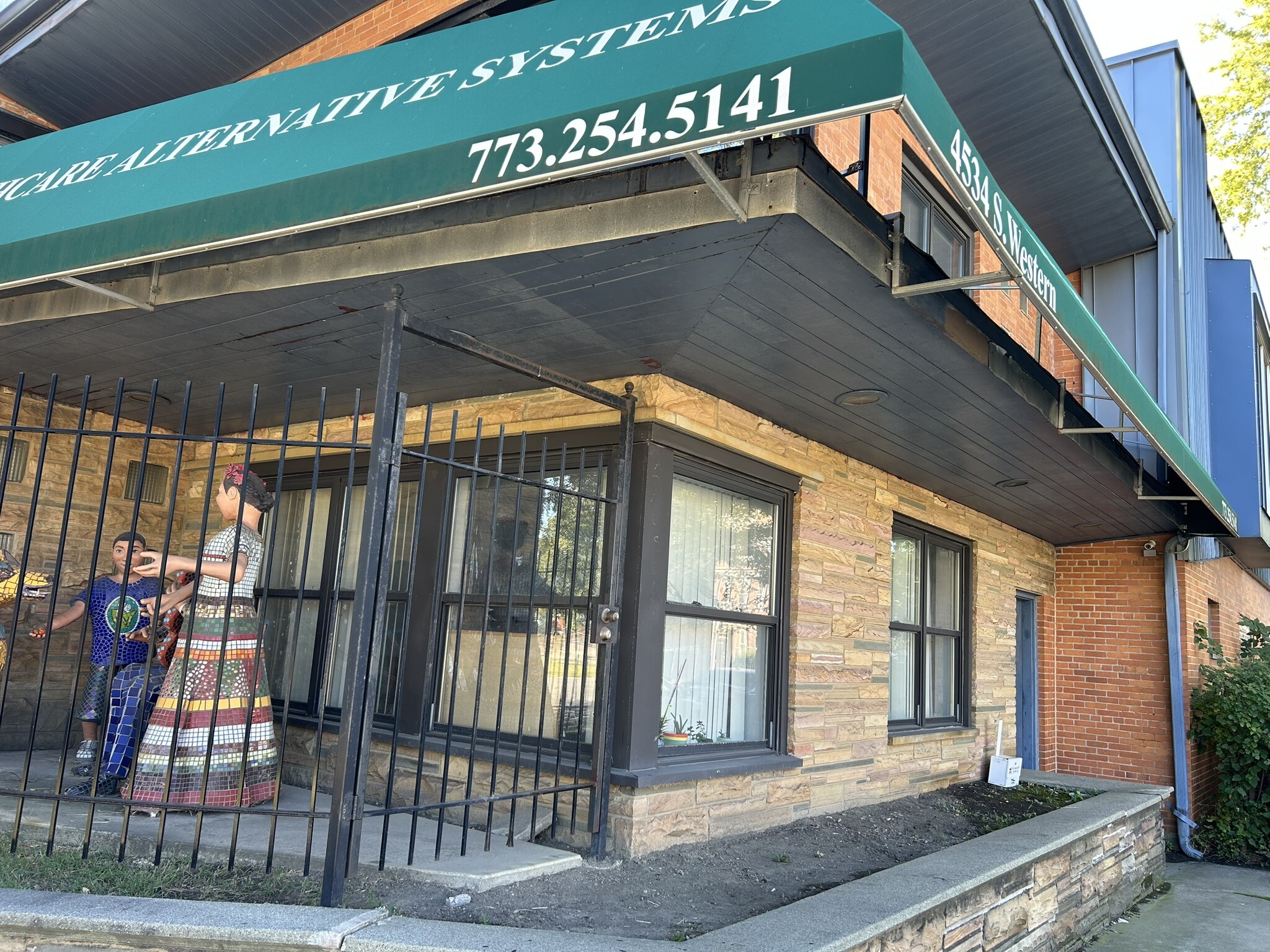 4534 S Western Ave, Chicago, IL for lease Interior Photo- Image 1 of 6