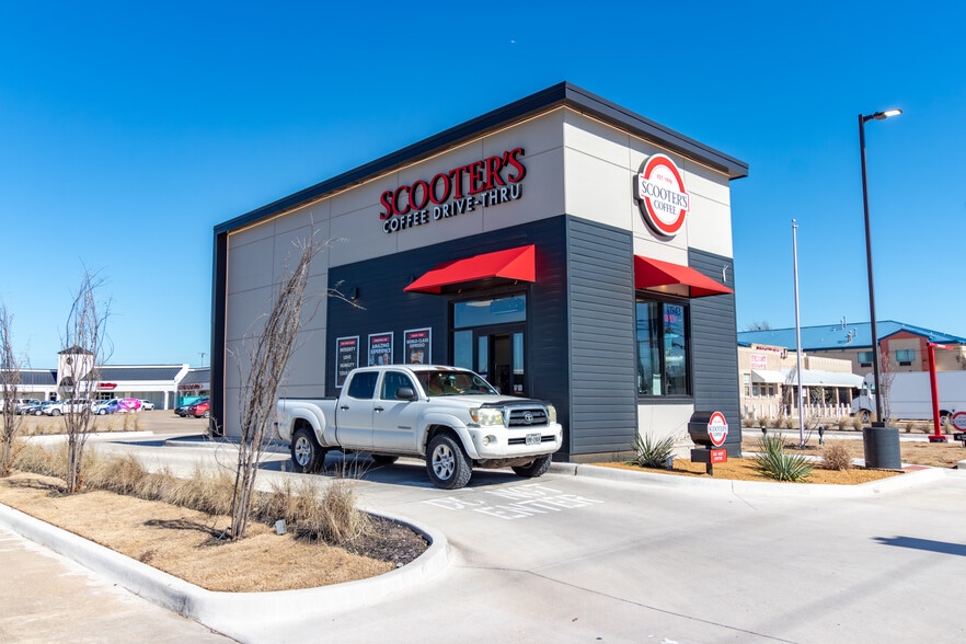1901 W Northwest Hwy, Garland, TX for lease - Building Photo - Image 2 of 10