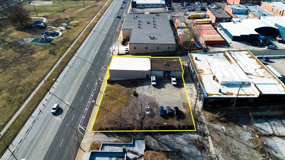 3000 E Truman Rd, Kansas City, MO for sale - Building Photo - Image 3 of 13