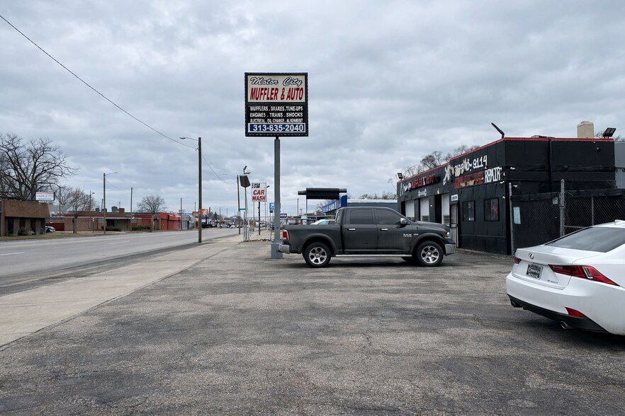 14201 Wyoming St, Detroit, MI à louer - Photo du bâtiment - Image 3 de 15