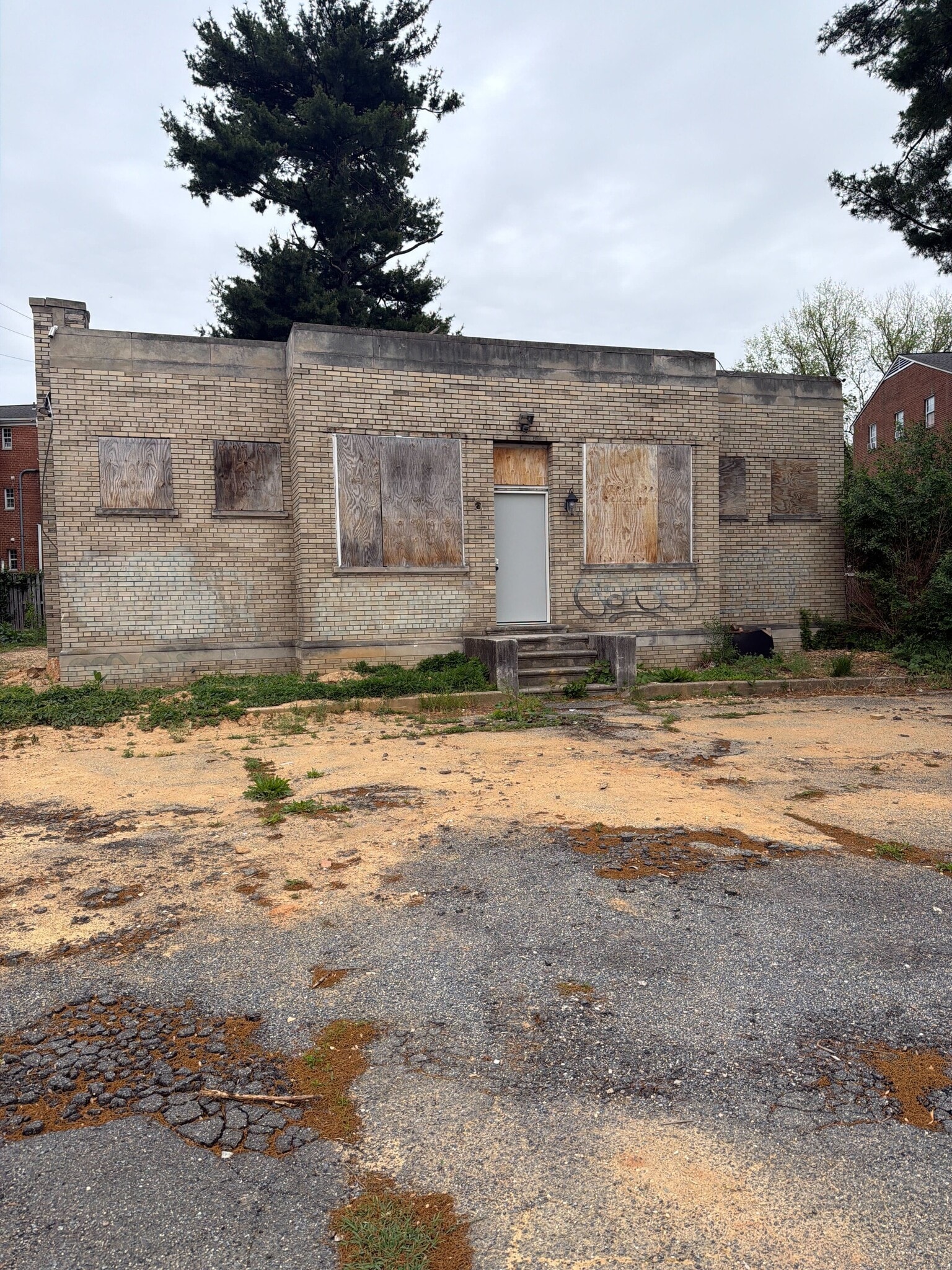 5855 Ager Rd, Hyattsville, MD for sale Primary Photo- Image 1 of 17