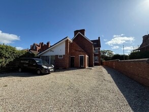 135-137 Worcester Rd, Hagley for lease Building Photo- Image 2 of 8