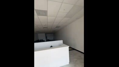 2601-2675 S Military Trl, West Palm Beach, FL à louer - Vidéo sur l’inscription commerciale