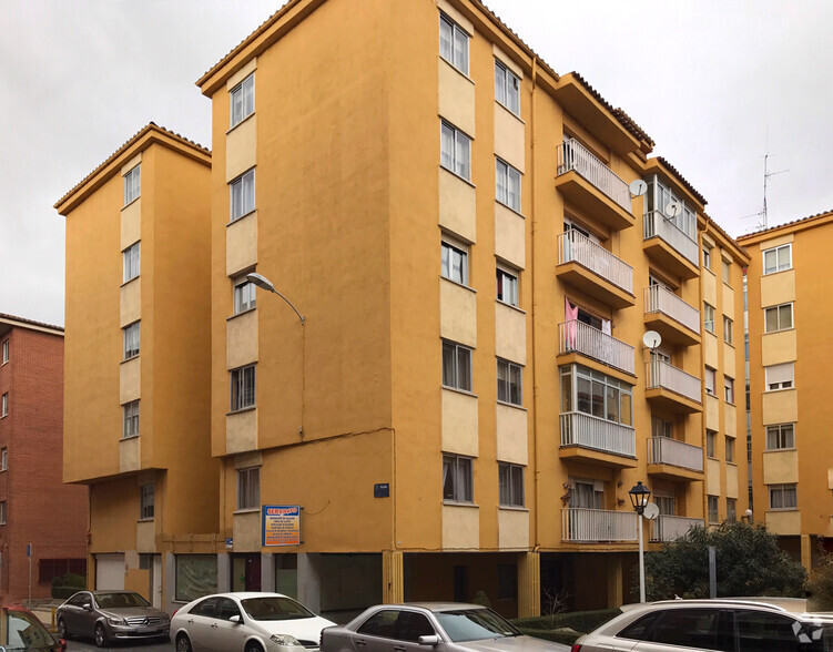 Calle Virgen de las Angustias, 39, Ávila, Ávila à vendre - Photo du bâtiment - Image 2 de 2