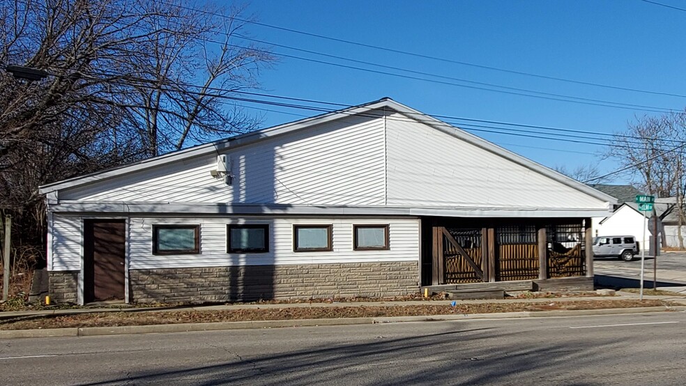 801 S Main St, Bloomington, IL for sale - Primary Photo - Image 1 of 11