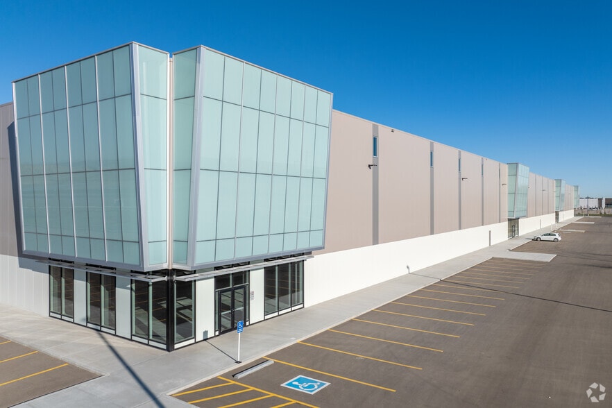 260085 Range Road 293, Calgary, AB for lease - Building Photo - Image 1 of 4