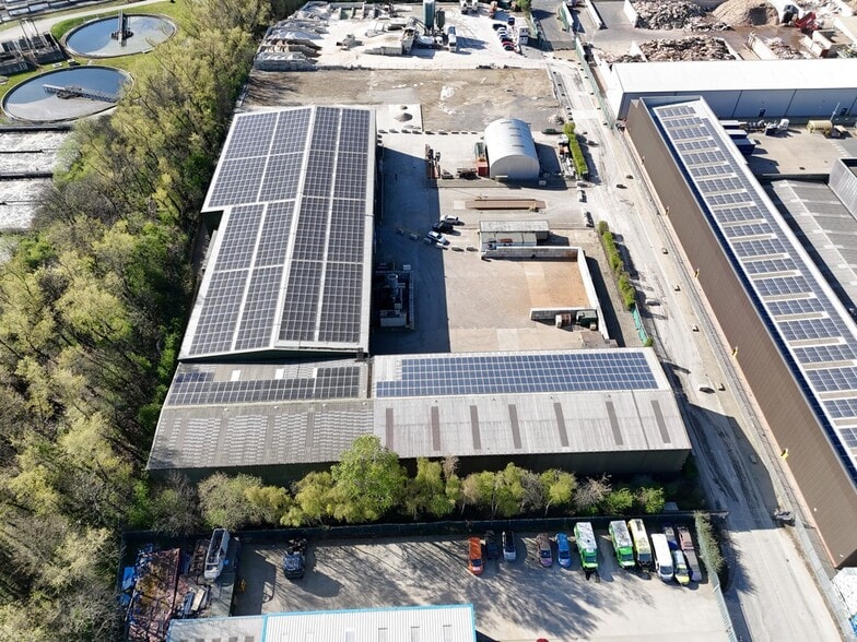 Knowsthorpe Rd, Leeds for lease - Aerial - Image 3 of 7