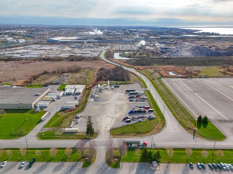 0 S Blair St, Whitby, ON à vendre - Photo du bâtiment - Image 3 de 5