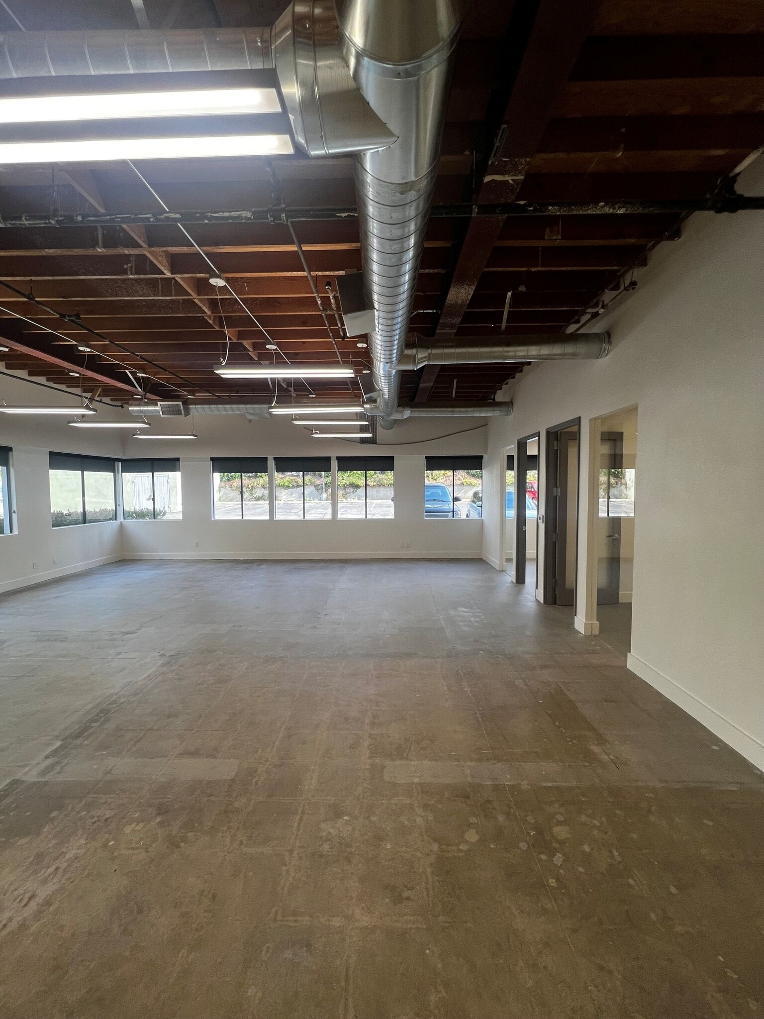 5839-5855 Green Valley Cir, Culver City, CA for lease Interior Photo- Image 1 of 7