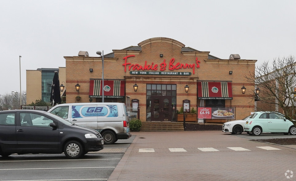 Castlegate Way, Dudley for lease - Building Photo - Image 3 of 3