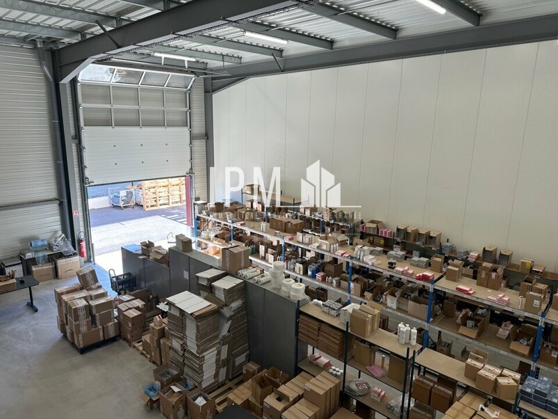 Flex in La Penne-sur-Huveaune for lease Primary Photo- Image 1 of 6