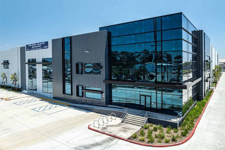 2400 E Artesia Blvd, Long Beach, CA for lease - Building Photo - Image 3 of 14