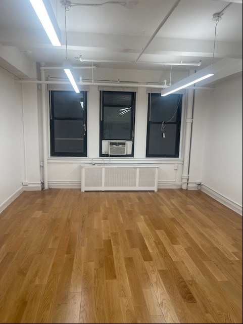 37 W 39th St, New York, NY for lease Interior Photo- Image 1 of 3