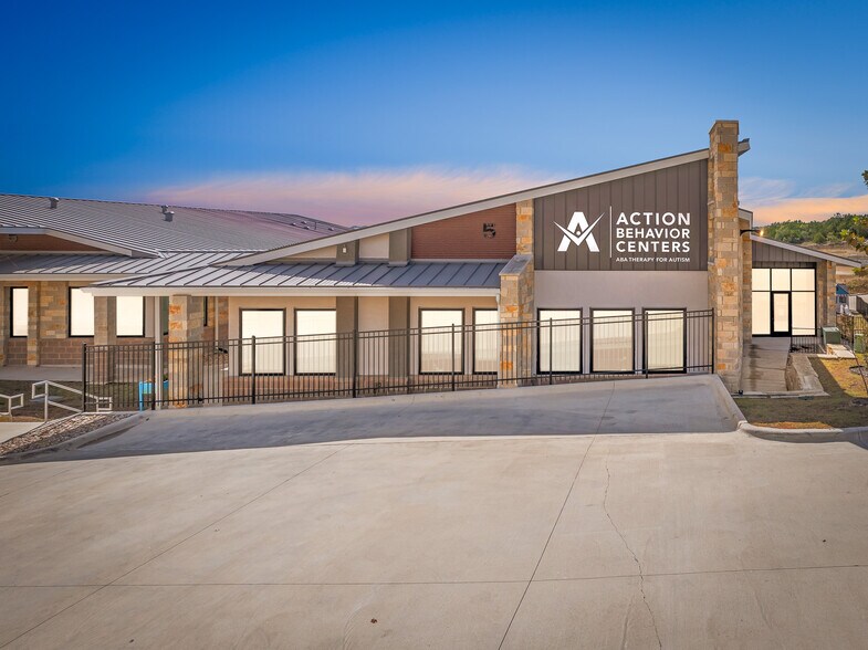 13341 W Highway 290, Austin, TX à vendre - Photo du bâtiment - Image 1 de 5