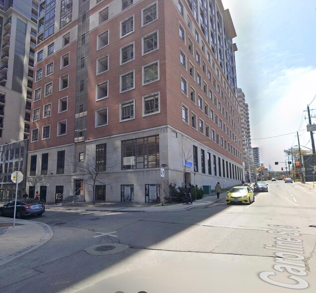 150 Main St W, Hamilton, ON for lease - Primary Photo - Image 1 of 12
