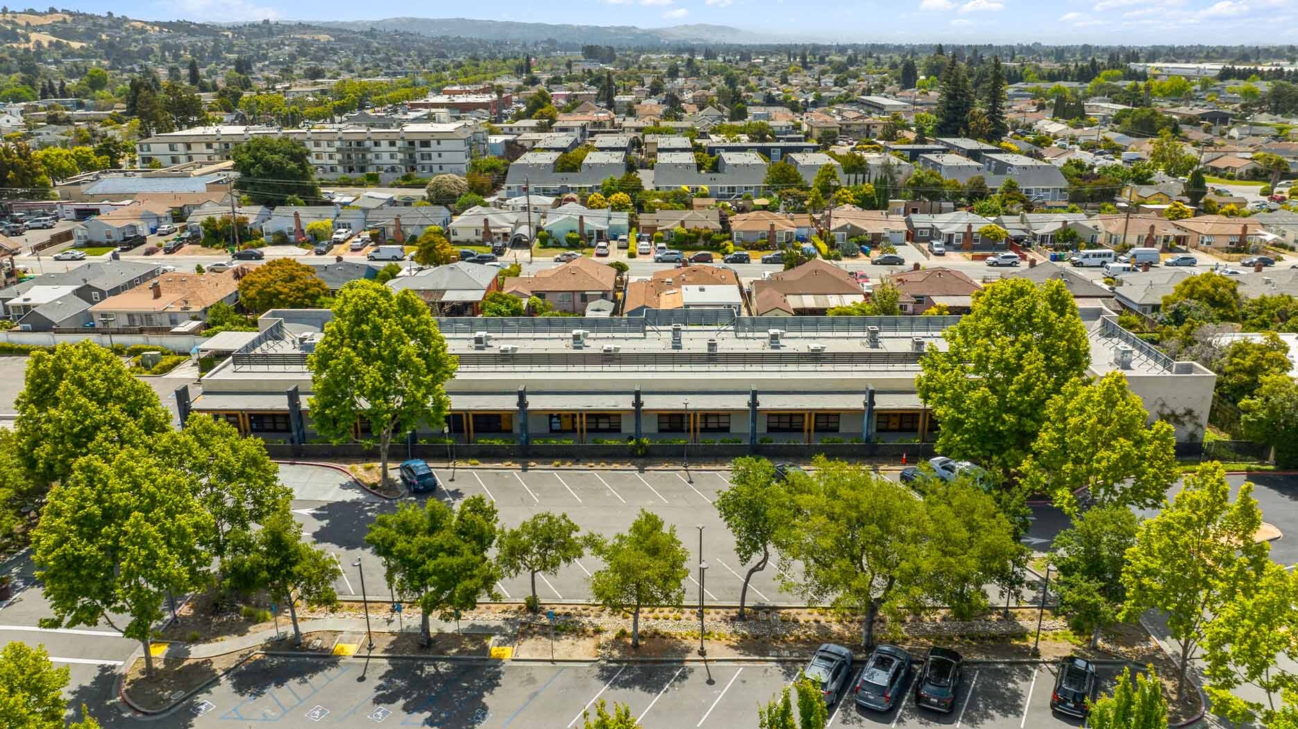 13939 E 14th St, San Leandro, CA à vendre Photo du bâtiment- Image 1 de 5