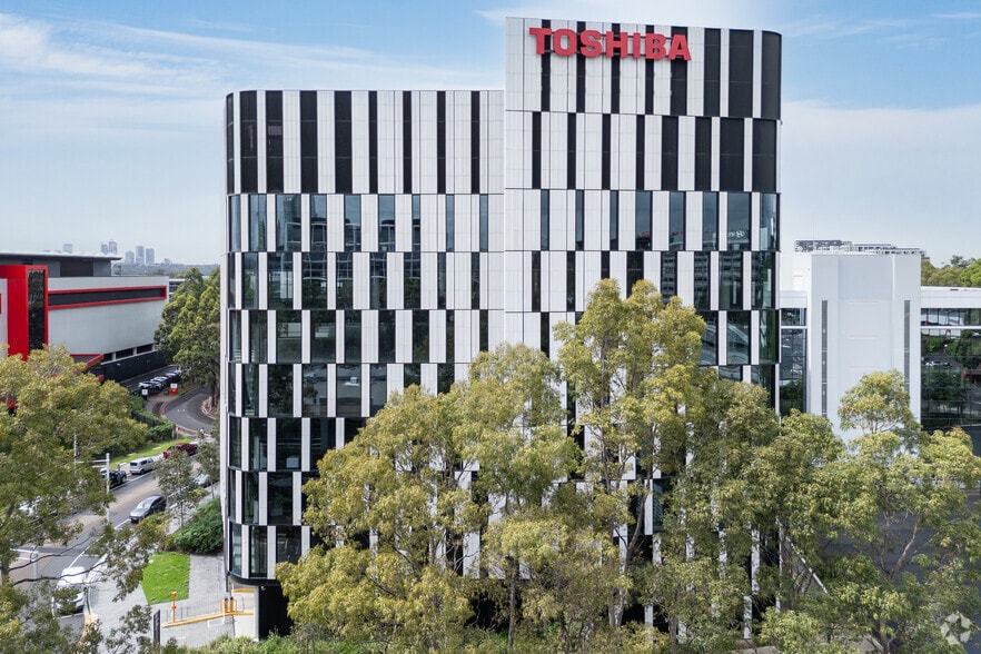 1 Eden Park Dr, Macquarie Park for lease - Building Photo - Image 3 of 10