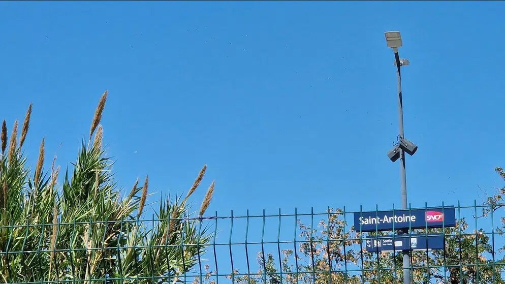 Retail in Marseille for sale Building Photo- Image 1 of 6