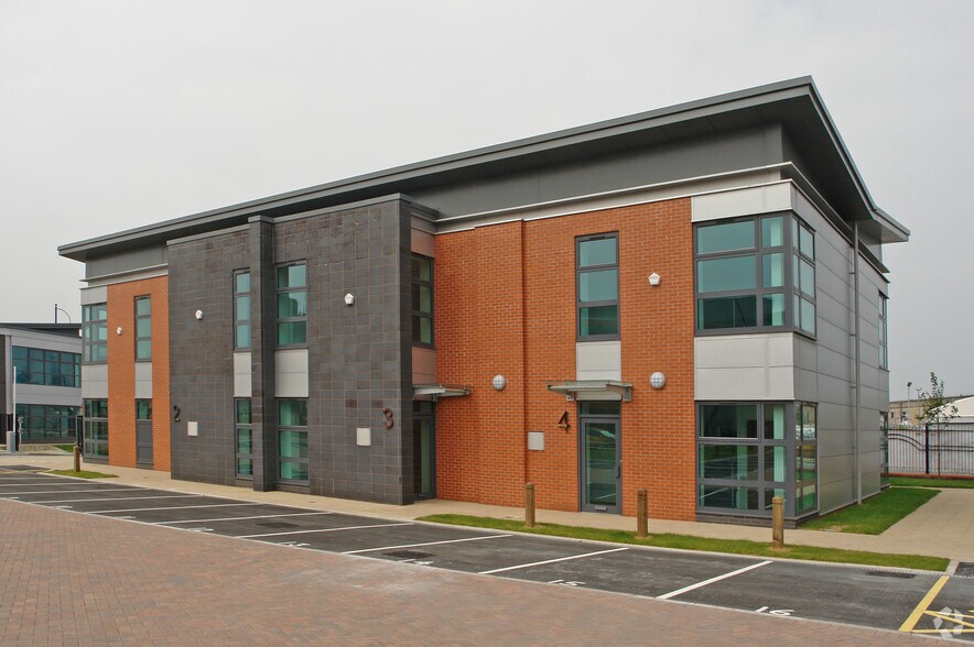 24 Derby Rd, Liverpool à louer - Photo du bâtiment - Image 2 de 13