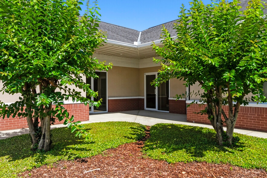 2002-A McFarland Blvd E, Tuscaloosa, AL for lease - Primary Photo - Image 1 of 11