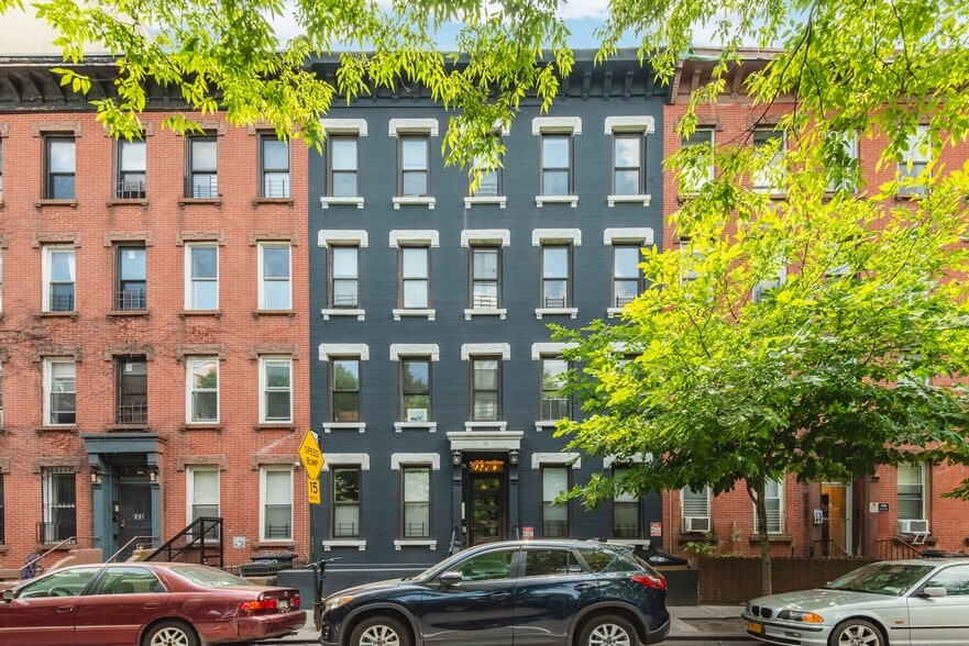 370 Baltic St, Brooklyn, NY à vendre - Photo du bâtiment - Image 1 de 27