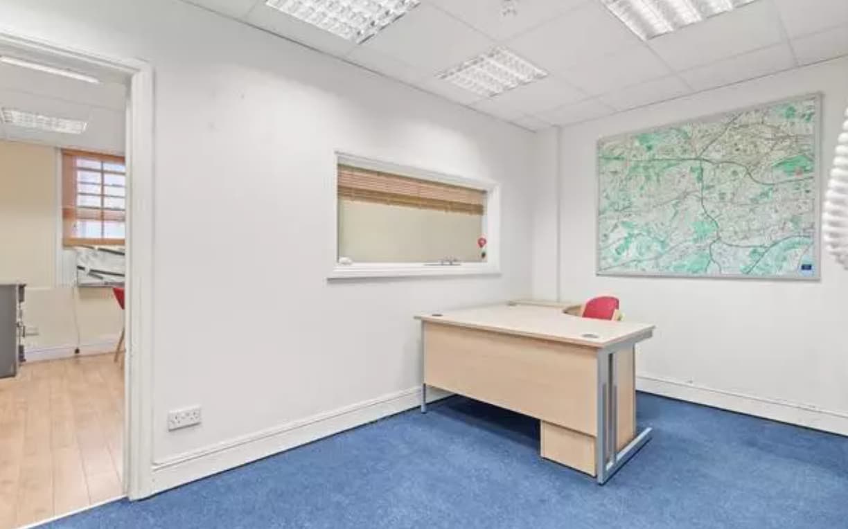 The Broadway, London for lease Interior Photo- Image 1 of 5