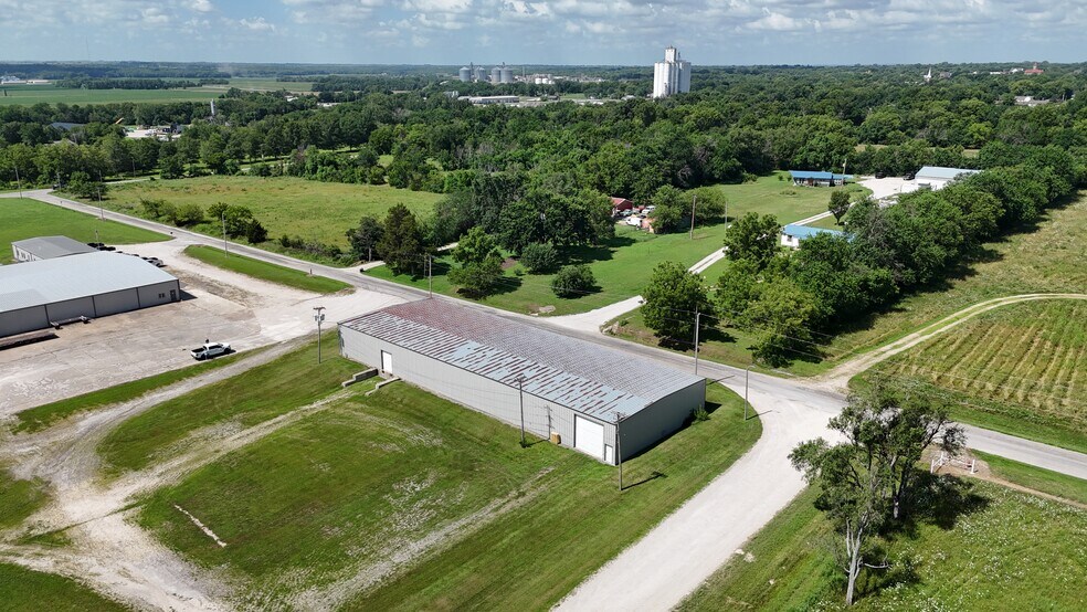 206 S Catalpa St, Garnett, KS à vendre - Aérien - Image 2 de 13