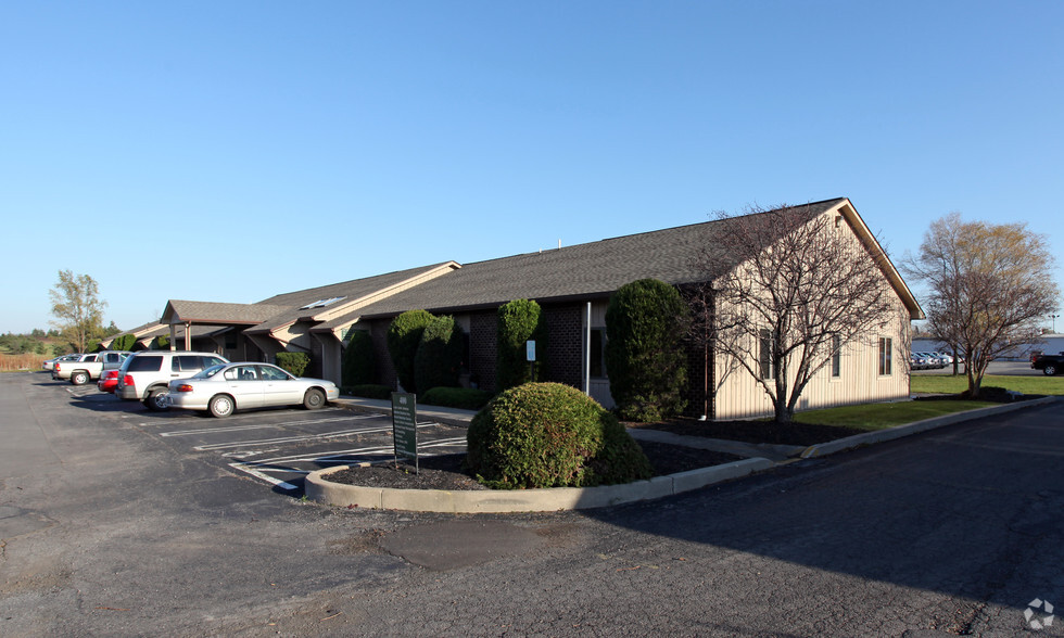 5297 Parkside Dr, Canandaigua, NY for lease - Building Photo - Image 2 of 2