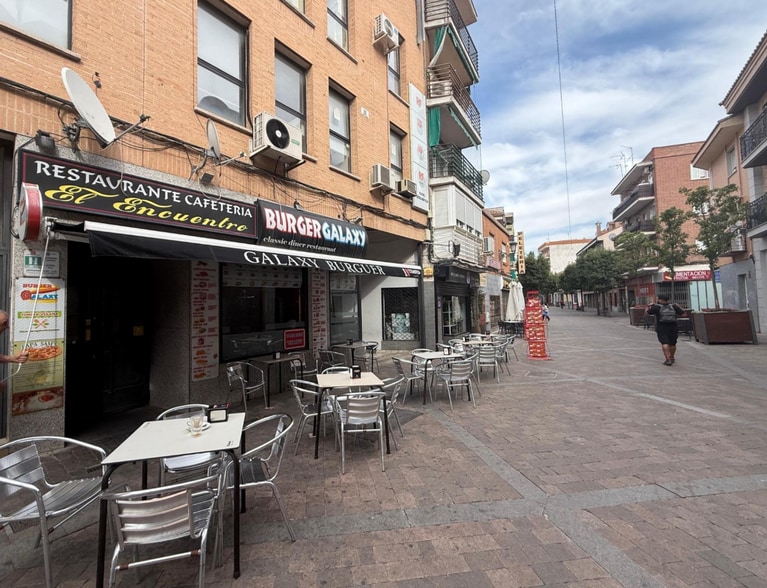 Retail in Fuenlabrada, Madrid for lease - Building Photo - Image 2 of 2