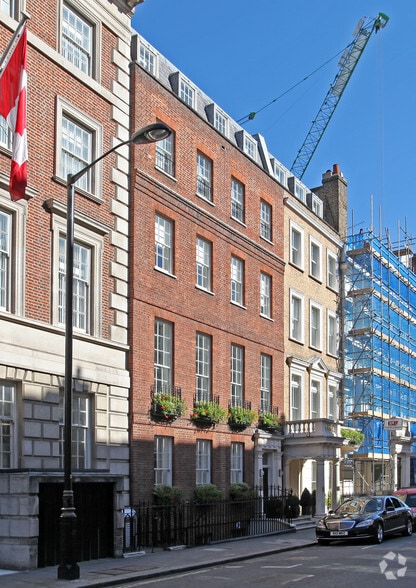 35-36 Grosvenor St, London for lease - Primary Photo - Image 1 of 5