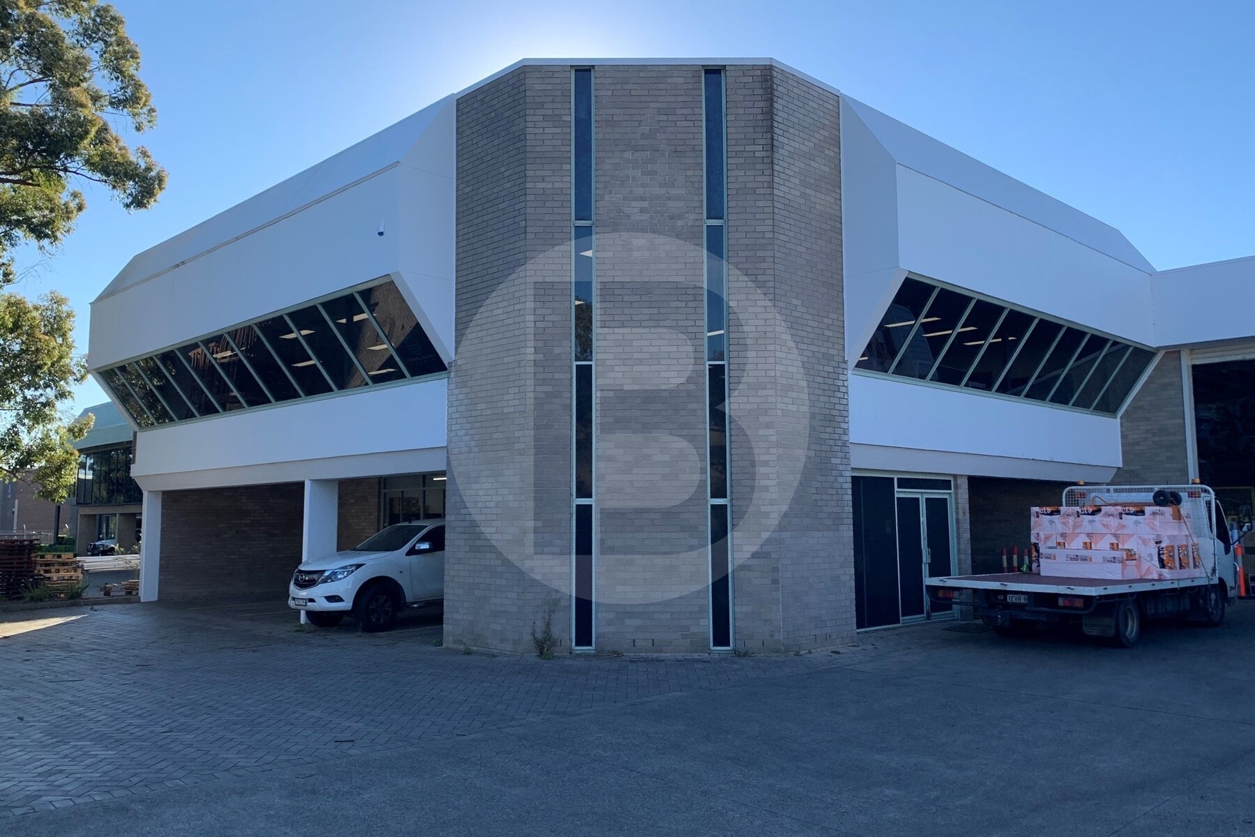 30 Bearing Rd, Seven Hills for lease Primary Photo- Image 1 of 5