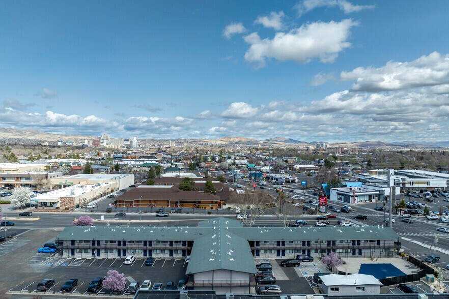 1901 S Virginia St, Reno, NV à vendre - Aérien - Image 2 de 5