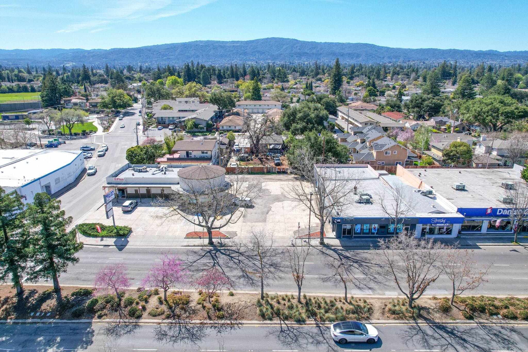 1313 W El Camino Real, Mountain View, CA for sale Primary Photo- Image 1 of 44