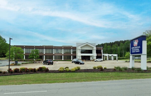 2424 Marshall Rd, Jacksonville, AR à louer - Photo du bâtiment - Image 1 de 3