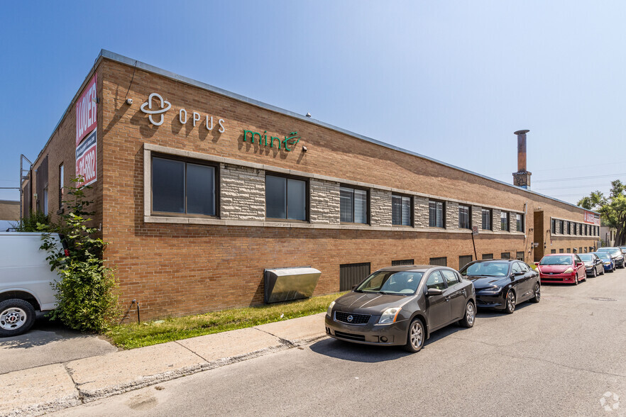 9855 Av De L'esplanade, Montréal, QC for lease - Building Photo - Image 2 of 5