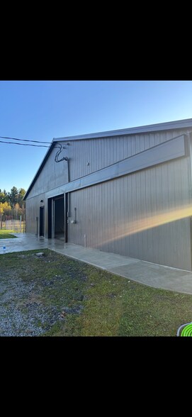 13373 County Road 2, Morrisburg, ON à louer - Photo du bâtiment - Image 2 de 19