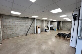 Four Cross Ave, Willand à louer Photo intérieure- Image 1 de 5