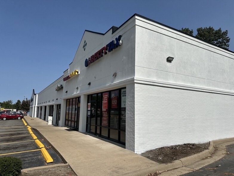 1800 N Reynolds Rd, Bryant, AR for lease - Building Photo - Image 1 of 6