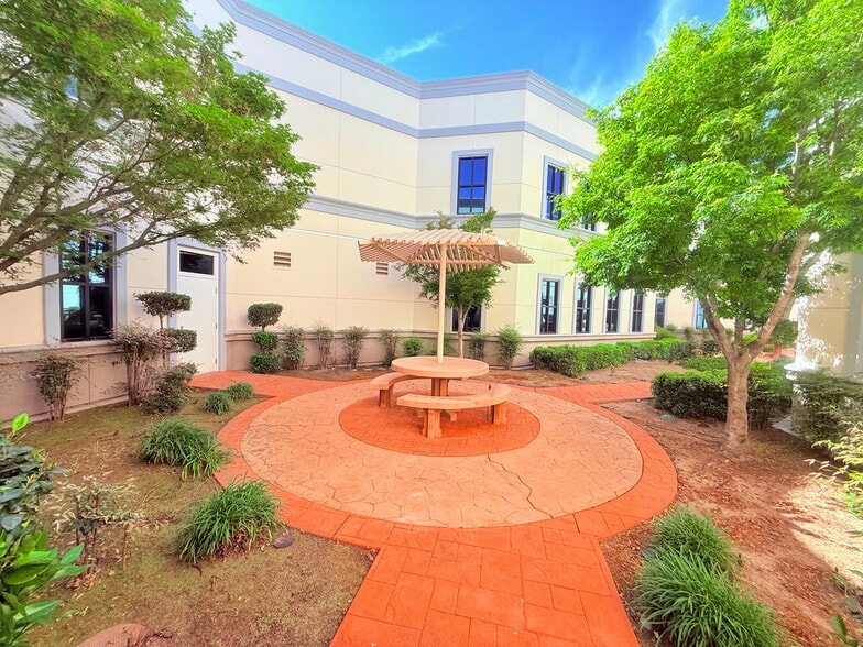 8600 Utica Ave, Rancho Cucamonga, CA for lease - Building Photo - Image 3 of 8