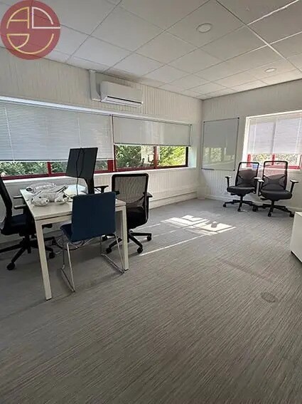 Office in Toulouse for lease Building Photo- Image 1 of 5