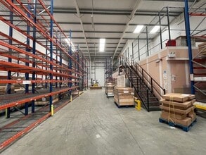 Motherwell Way, Grays for lease Interior Photo- Image 2 of 4